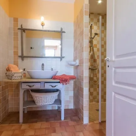 La Maison Des Landes Bed and breakfast Mouzillon